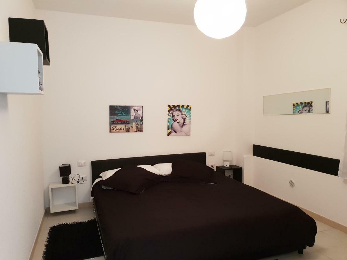 Red Ginger Apartment Oristano Exterior photo
