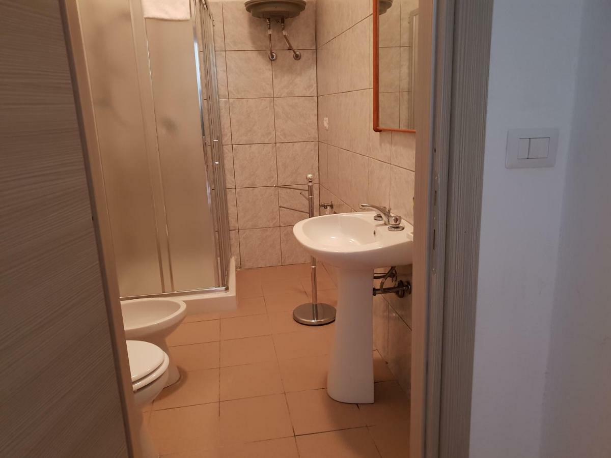Red Ginger Apartment Oristano Exterior photo